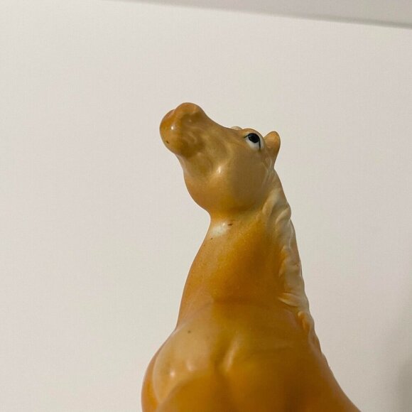 Vintage Porcelain Horse Figurine 5 Inch Tall Made in Japan - Picture 11 of 16